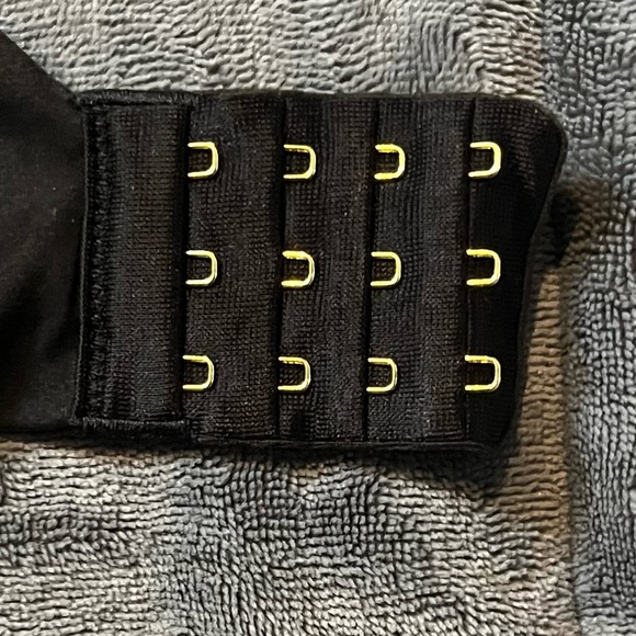 Victoria's Secret Wireless Bra - Picture 5 of 6